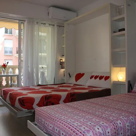 Апартаменты Victoria Palace Sea View