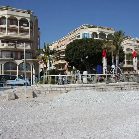 Апартаменты Victoria Palace Sea View Ментона